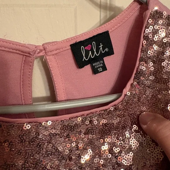 Lilt Pink short Sequin and Floral Kids Dress Sz10 - Picture 2 of 2